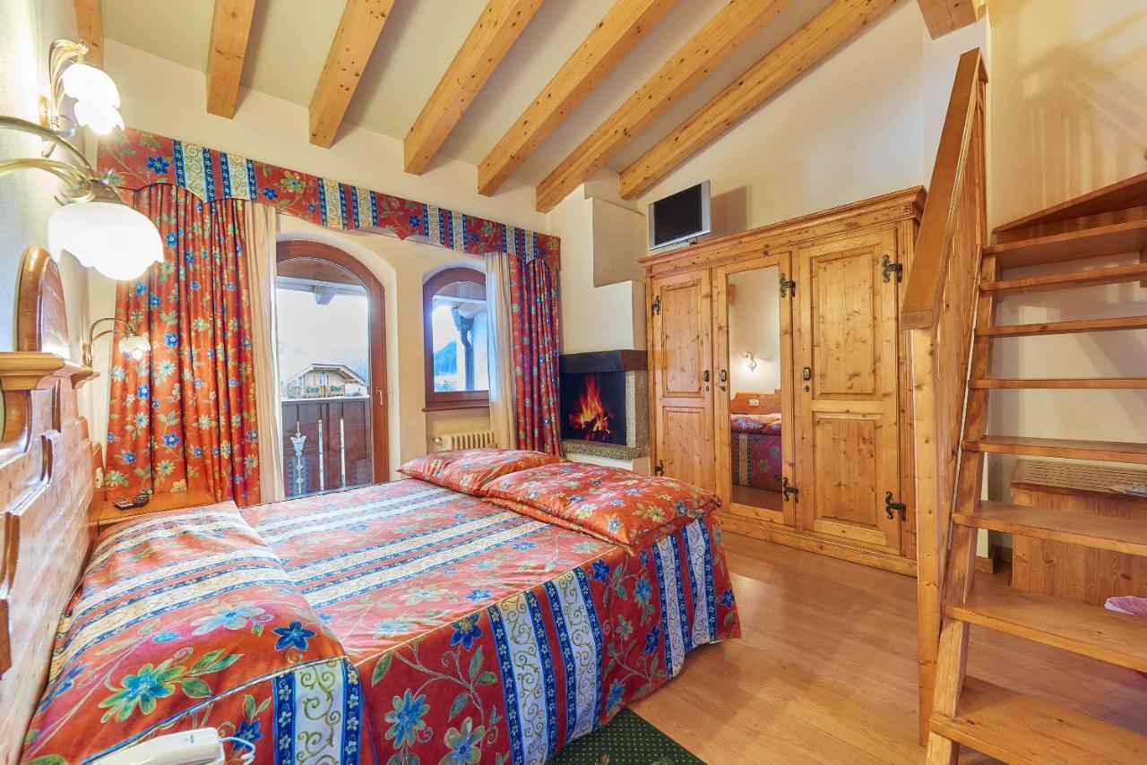 Hotel Bonapace ***S Мадонна-ді-Кампільйо Екстер'єр фото