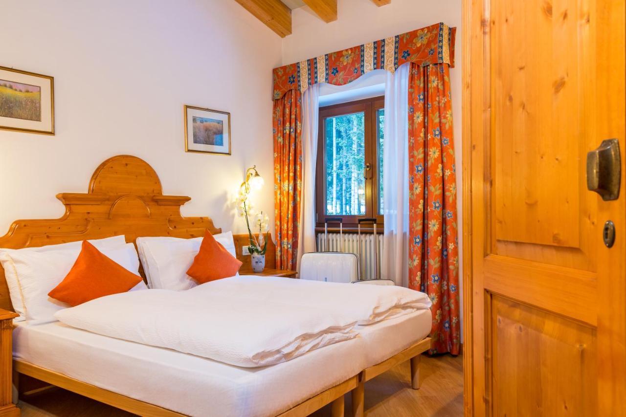Hotel Bonapace ***S Мадонна-ді-Кампільйо Екстер'єр фото